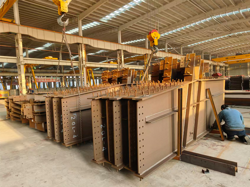 Steel Components Packed for Comoros Swimming Pool Project